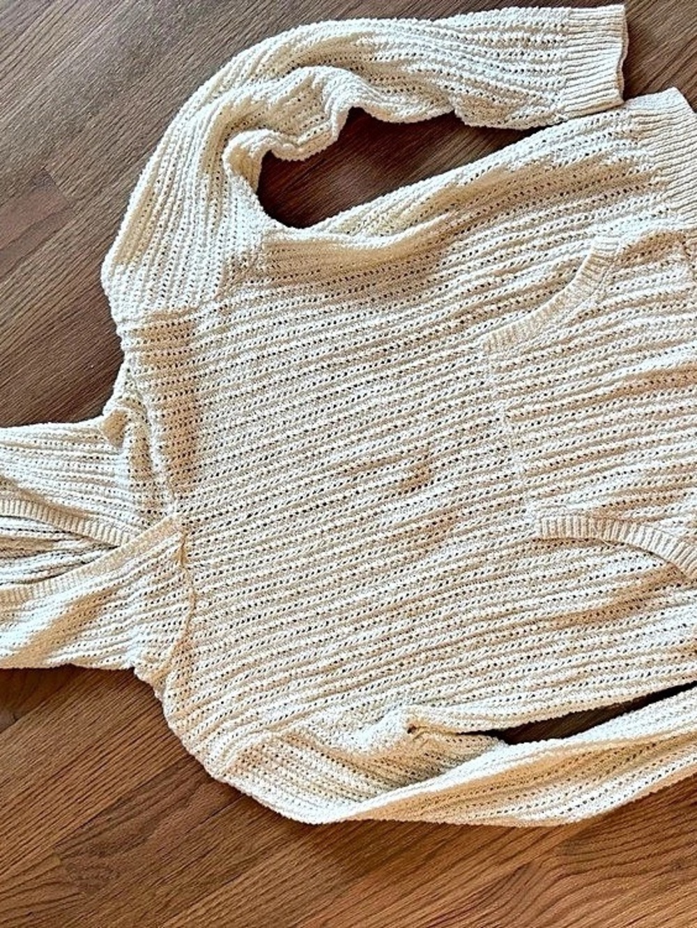 Textured Knit Sweater Hoodie in Cream Like New